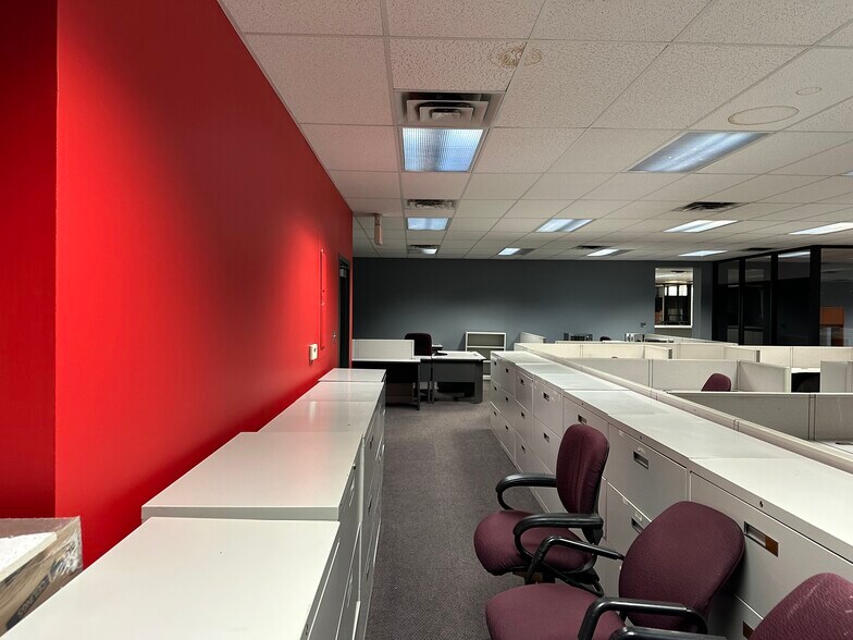 More Photos Of 11355 Stephens Rd, Warren Office For Sale
