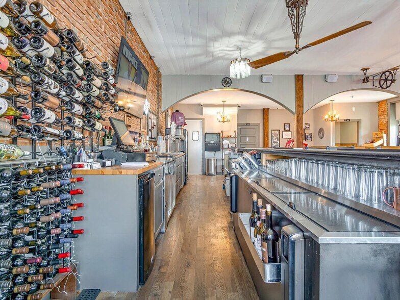 More Photos Of 214 Main St, Ruma Restaurant For Sale