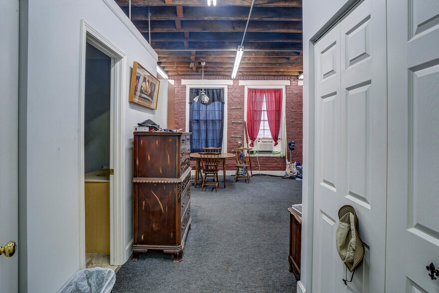 More Photos Of 140 W Market St, Johnson City Storefront Retail Residential For Sale