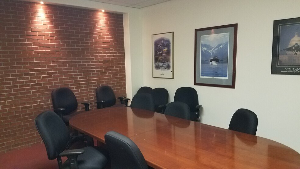 More Photos Of 1133 Mission St, South Pasadena Showroom For Lease