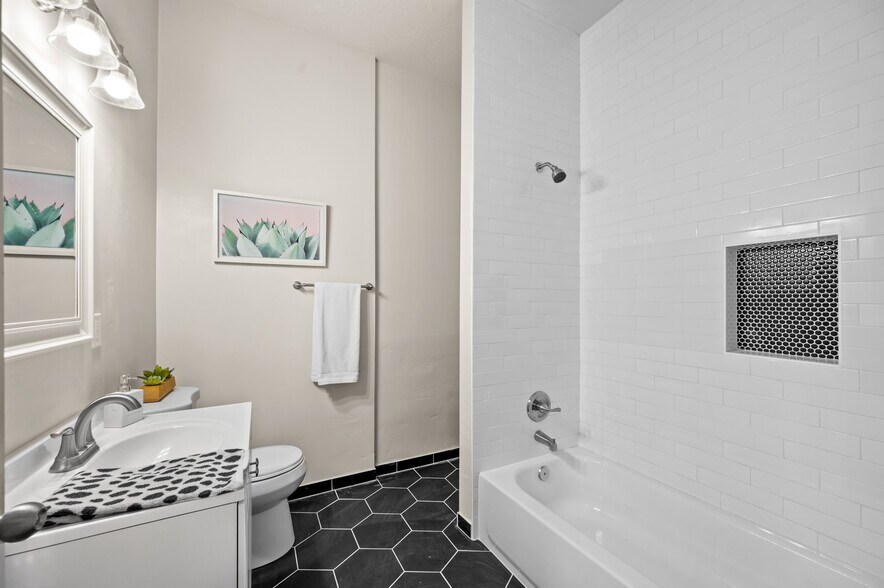 More Photos Of 400 700 S, Salt Lake City Multifamily For Sale