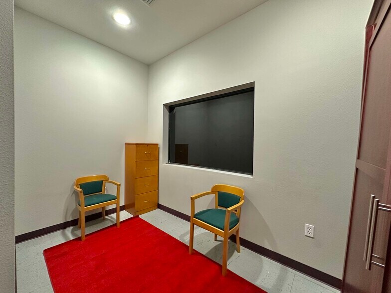 More Photos Of 1302 N Shepherd Dr, Houston Medical For Lease