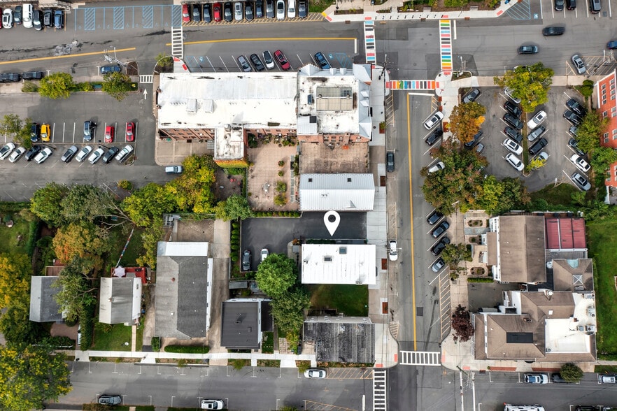 More Photos Of 12 Main St, Irvington Flex For Lease