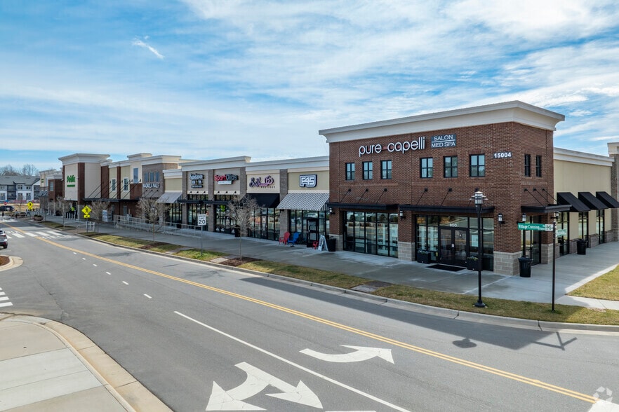 More Photos Of 14013 N Creek Village Dr, Huntersville Unknown For Lease