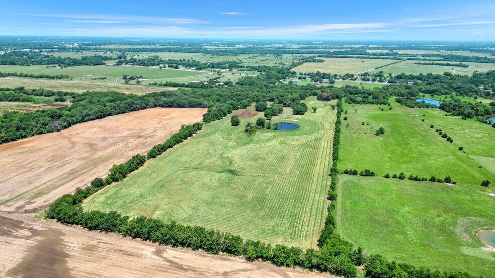 More Photos Of 27160 State Highway 56, Whitesboro Land For Sale