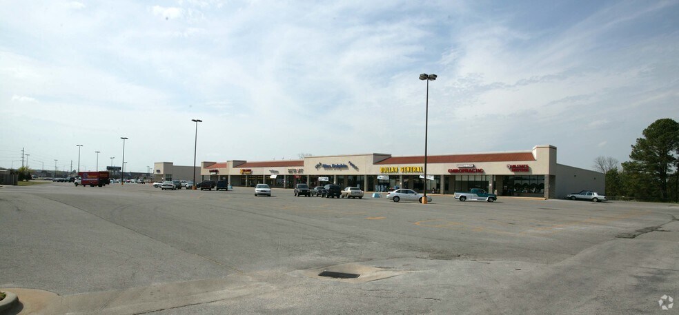 More Photos Of 1000 Beltline Rd, Decatur Unknown For Lease