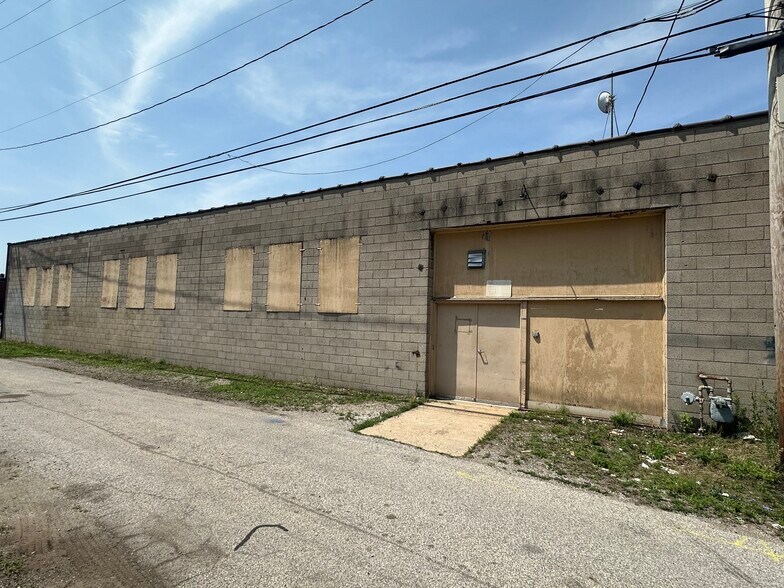 More Photos Of 6547 Kennedy Ave, Hammond Industrial For Sale