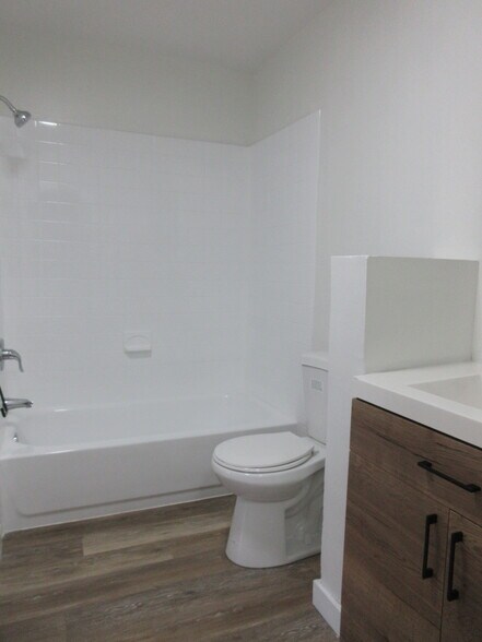 More Photos Of 4280 Woodside Dr, Coral Springs Apartments For Sale