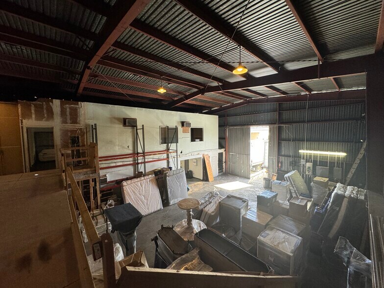 More Photos Of 1924 Homerule St, Honolulu Warehouse For Lease