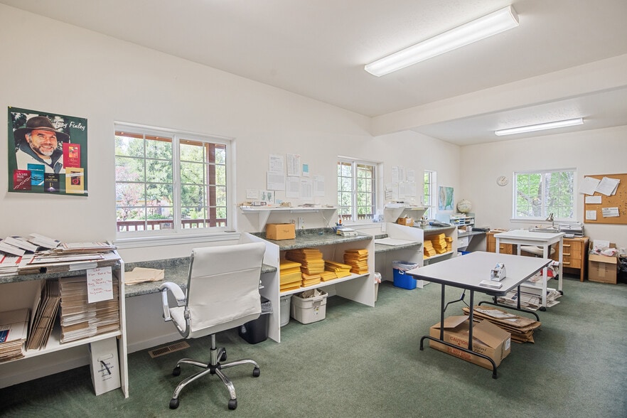 More Photos Of 459 Galice Rd, Merlin Religious Facility For Sale