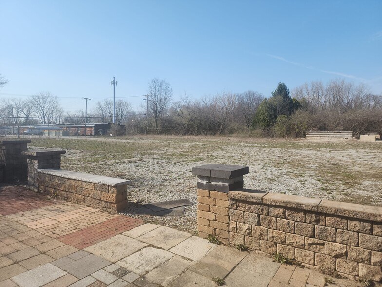 More Photos Of 160 Glaser St, Fairborn Flex For Sale