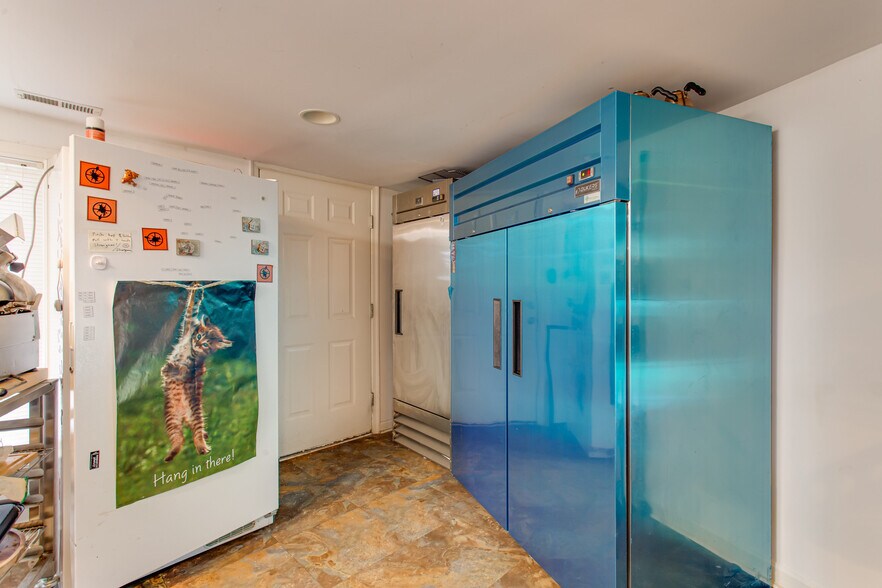 More Photos Of 12133 Neale Sound Dr, Cobb Island Restaurant For Sale