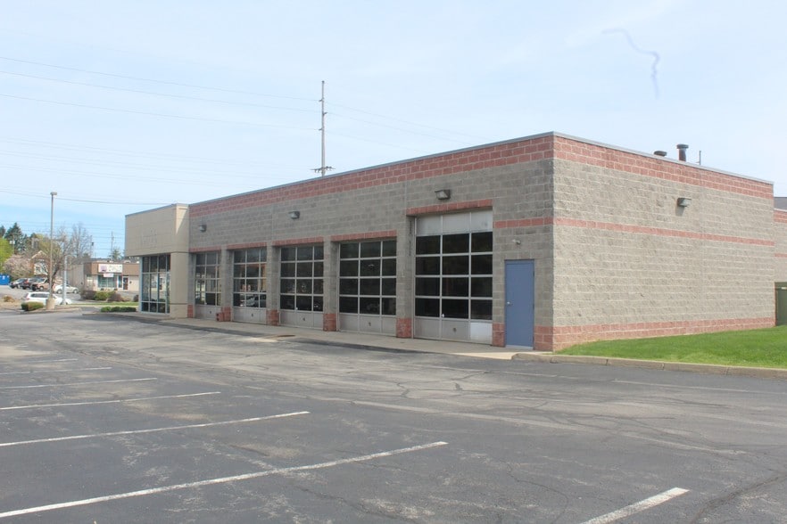 More Photos Of 721 Boardman-Canfield Rd, Boardman Freestanding For Lease