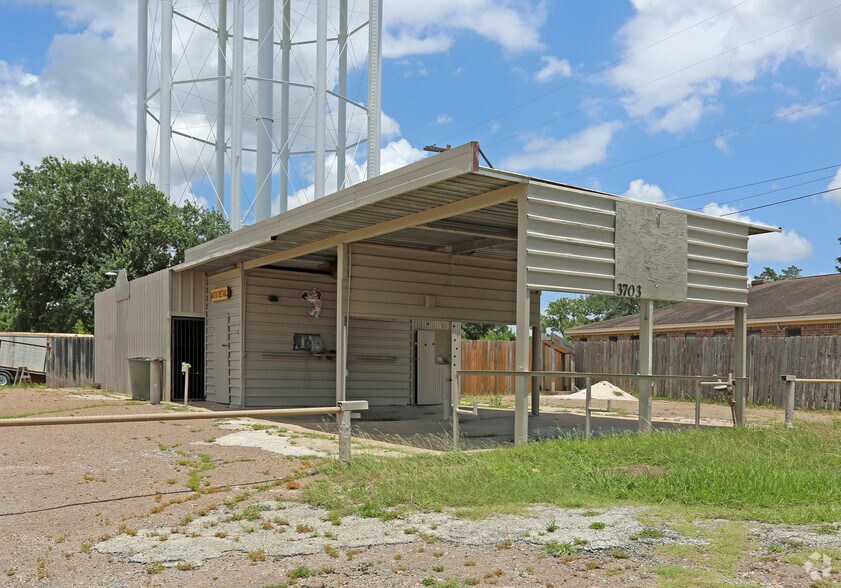 More Photos Of 3703 S College Ave, Bryan Storefront Retail Office For Sale