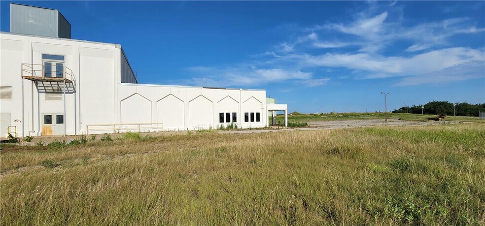 More Photos Of 120 Highway 74, Guthrie Flex For Sale