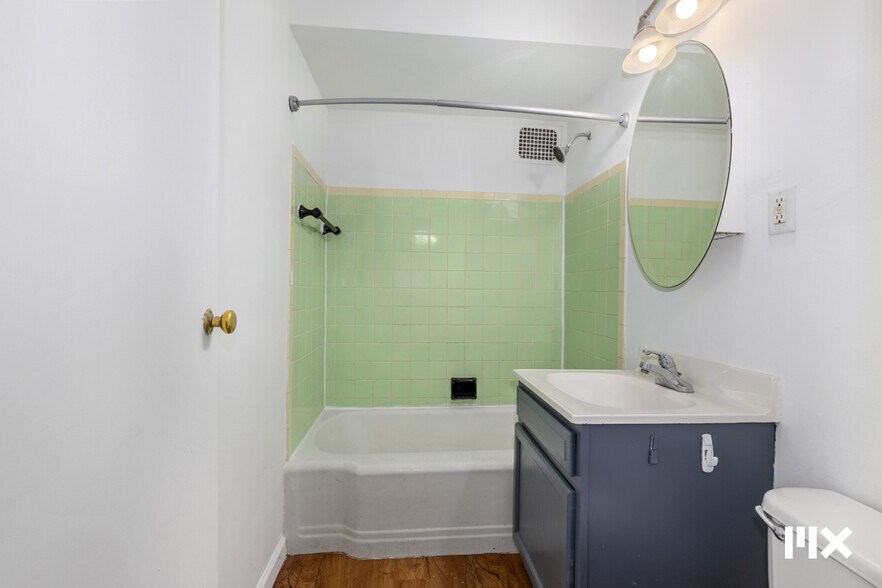 More Photos Of 1731-1733 Oak St, Niles Apartments For Sale