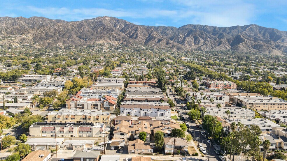 More Photos Of 1113 Linden Ave, Glendale Apartments For Sale