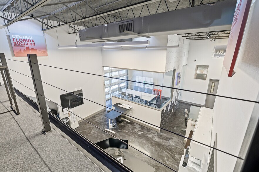 More Photos Of 611 E Bay St, Winter Garden Truck Terminal For Lease