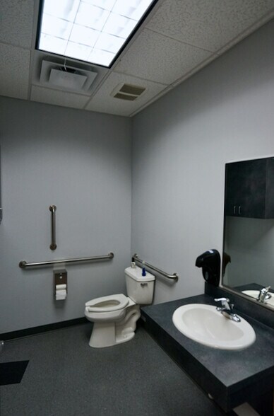 More Photos Of 17 N 3rd St, Yakima Apartments For Sale