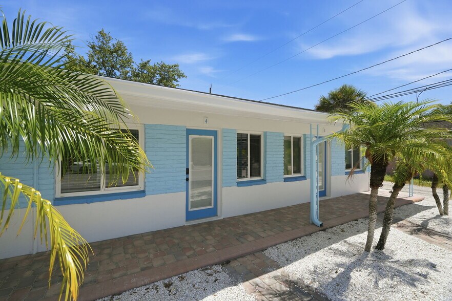 More Photos Of 3101 Beach Blvd S, Gulfport Apartments For Sale