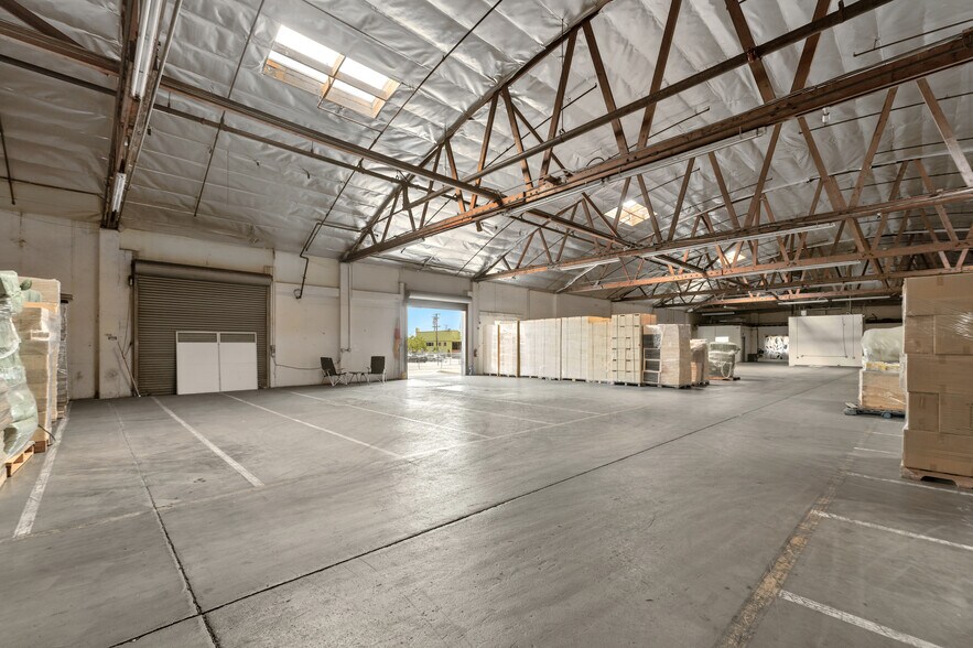 More Photos Of 6465 Corvette St, Commerce Manufacturing For Sale