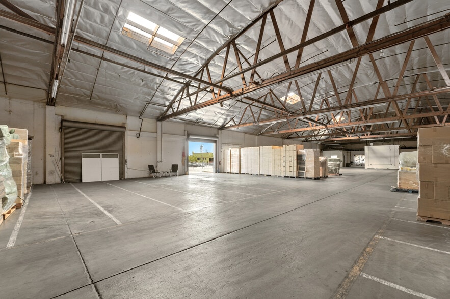 More Photos Of 6465 Corvette St, Commerce Manufacturing For Sale