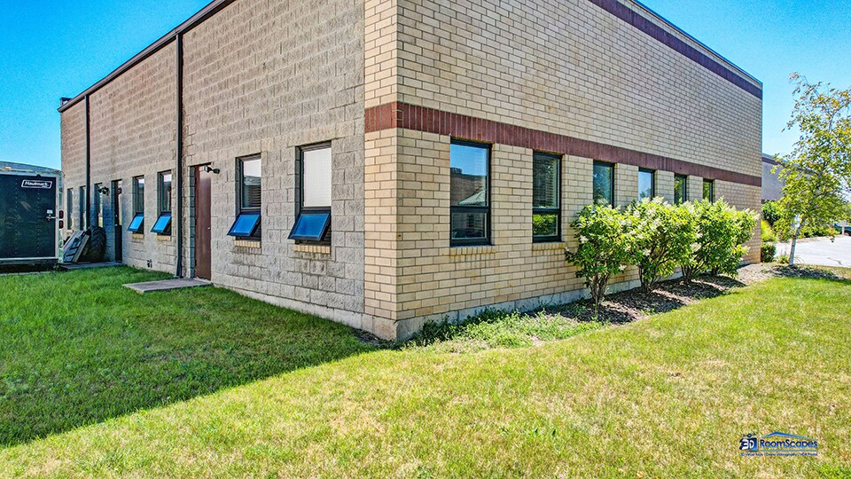 More Photos Of 473 Park Ave, Lake Villa Warehouse For Sale