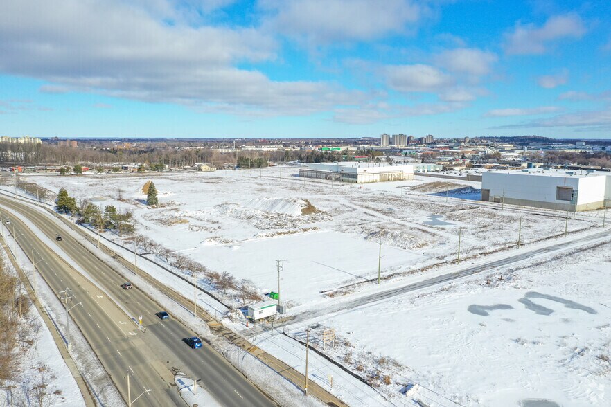 More Photos Of 15 Pearson St, Kitchener Medical For Lease