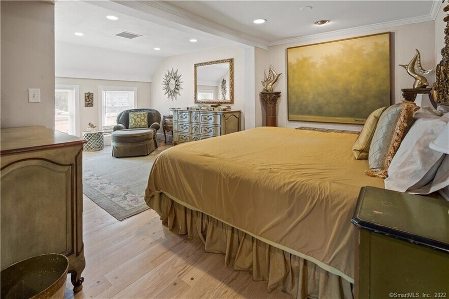 More Photos Of 4 Long Ridge Rd, Redding General Retail For Sale