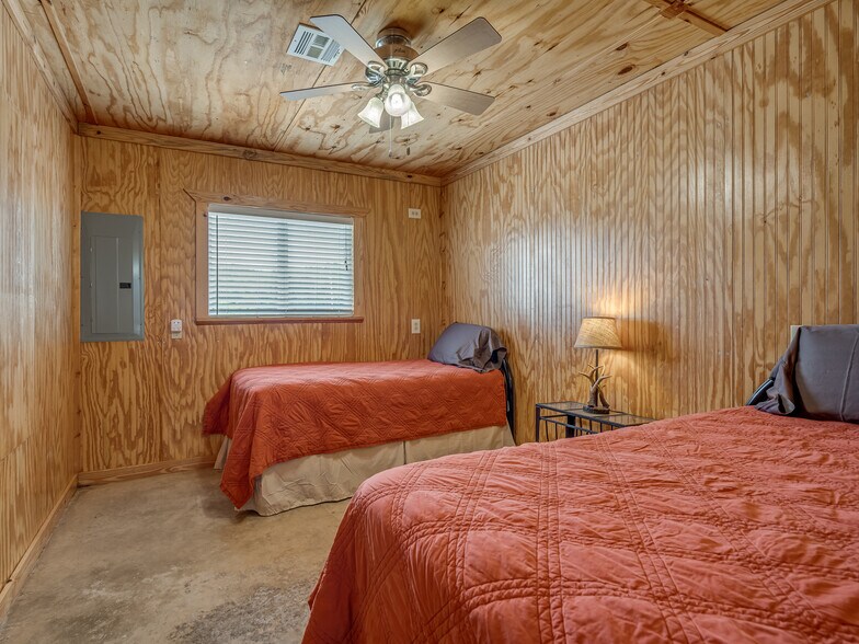 More Photos Of 341070 E 890 Rd, Chandler Lodge Meeting Hall For Sale