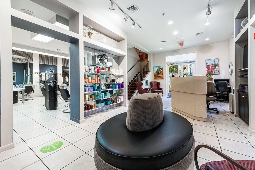 More Photos Of 1345 2nd St, Sarasota Office Residential For Sale