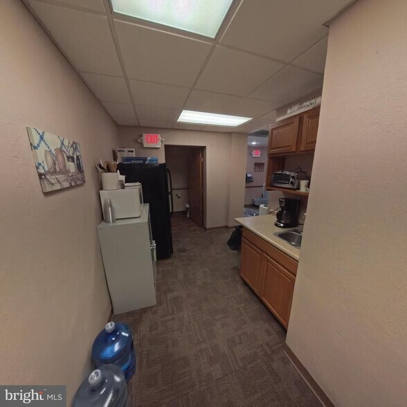 More Photos Of 1515 Mount Hope Ave, Pottsville Office For Sale