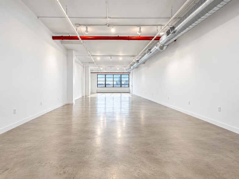 More Photos Of Brooklyn Navy Yard - Building 77, Brooklyn Loft Creative Space For Lease