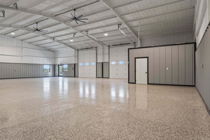 More Photos Of 2036 Seaborn Road Building 3 Suite A, Ponder Warehouse For Lease