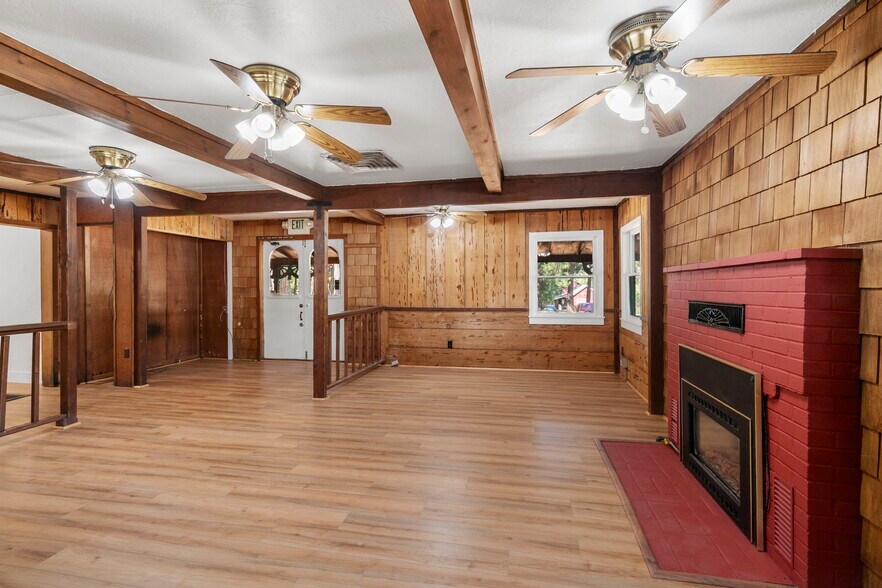 More Photos Of 961 Hwy 4, Arnold Flex For Sale