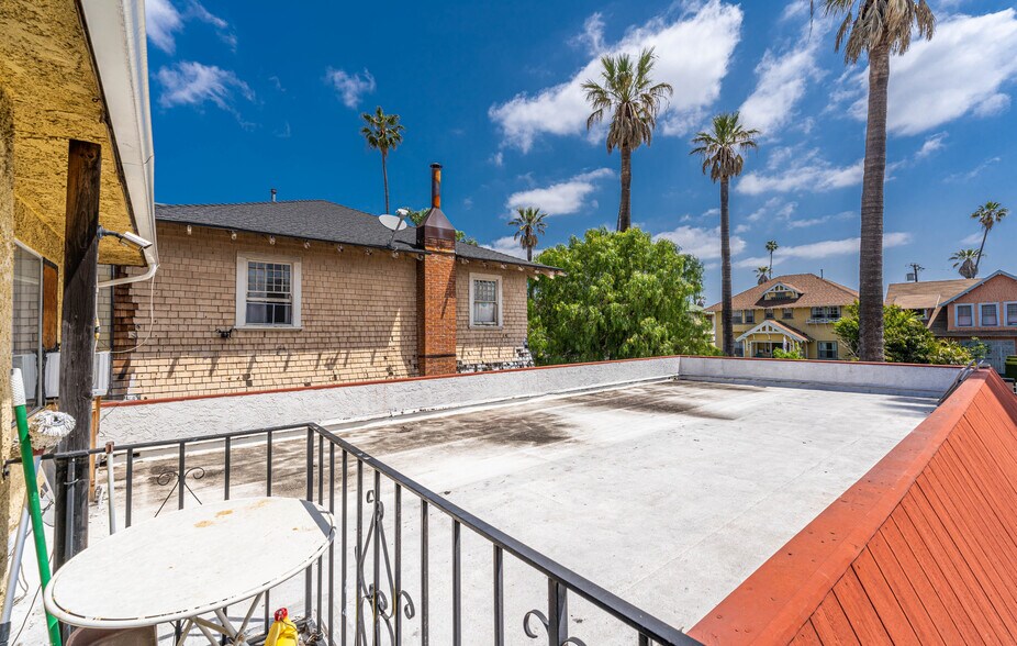 More Photos Of 1745 S Harvard Blvd, Los Angeles Apartments For Sale