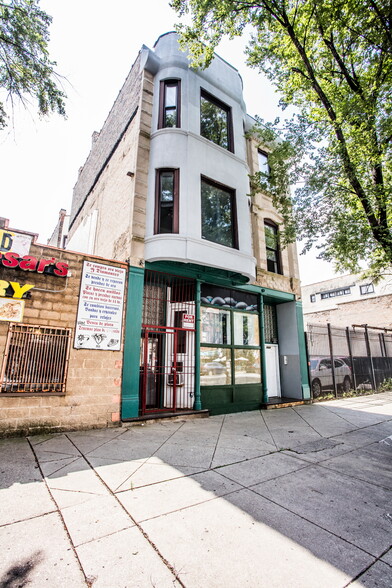 Primary Photo Of 2631 W Division St, Chicago Storefront Retail Residential For Lease