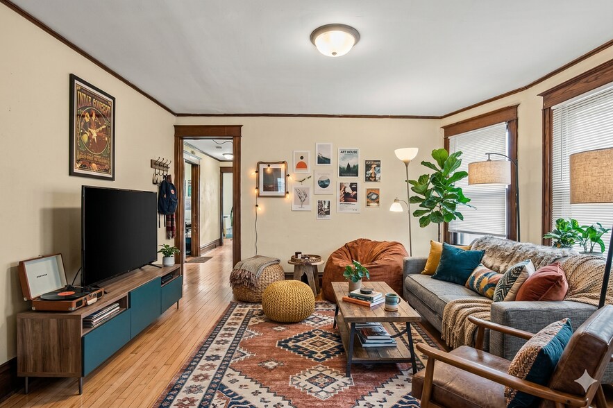 More Photos Of 120-126 N Franklin St, Madison Apartments For Sale