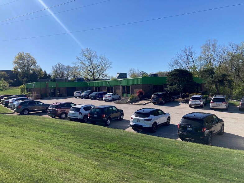 Primary Photo Of 7830 Freeway Cir, Middleburg Heights Office For Sale