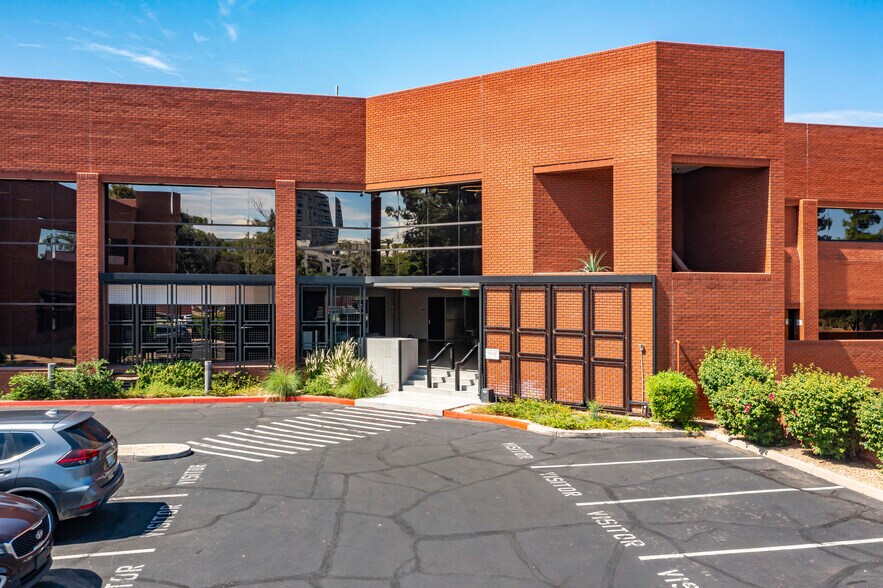 More Photos Of 702 E Osborn Rd, Phoenix Office For Sale