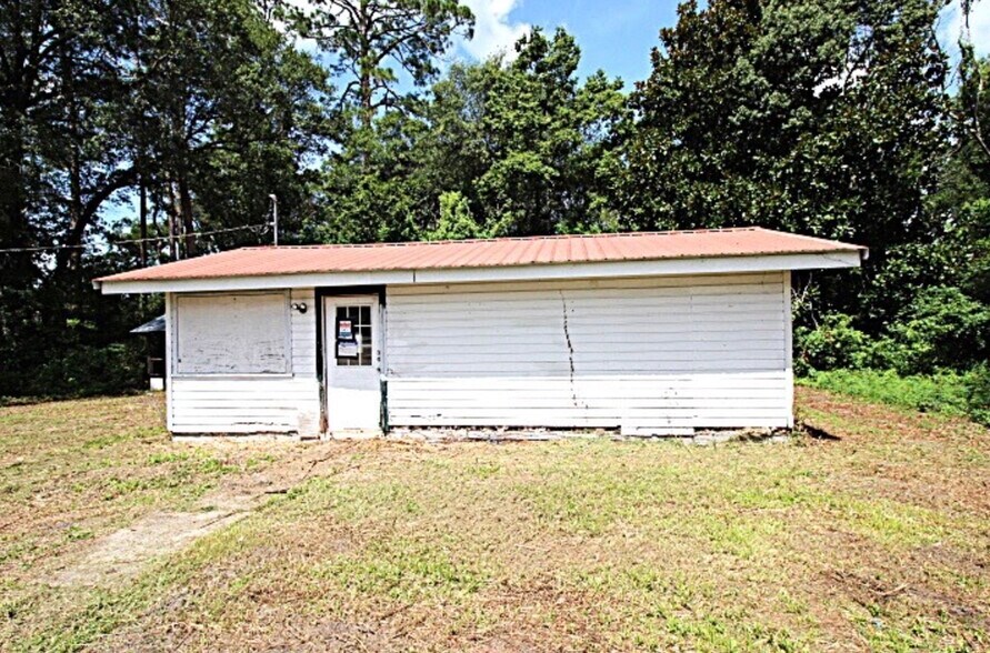 More Photos Of 10155 Main St N, Nahunta General Retail For Sale