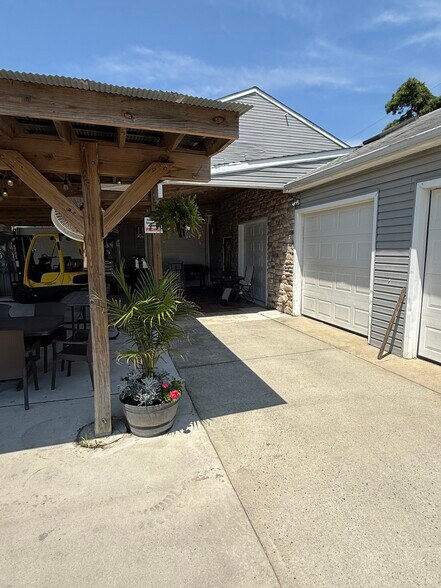 More Photos Of 221 N Delsea Dr, Cape May Court House Winery Vineyard For Sale