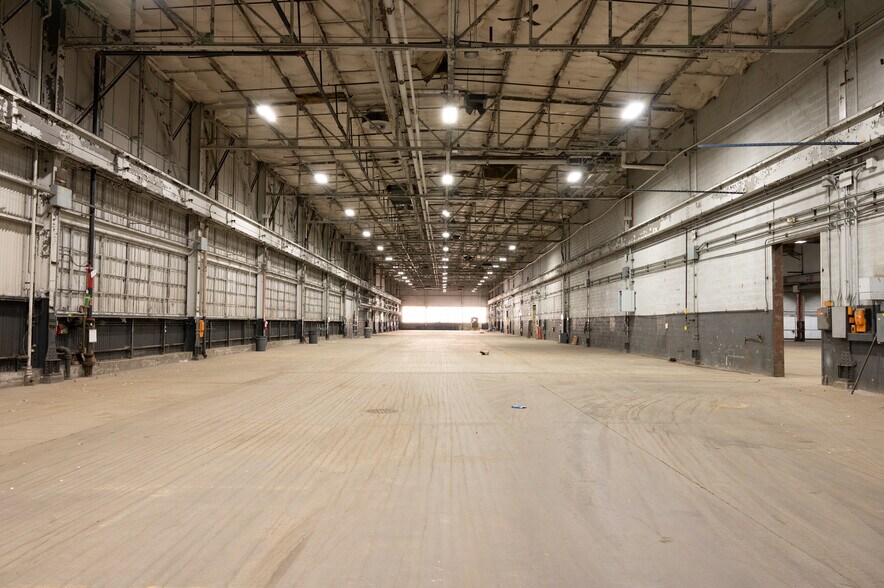 More Photos Of 4700B W Mitchell St, Milwaukee Unknown For Lease