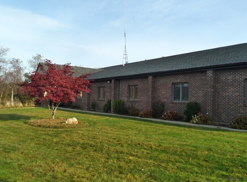 More Photos Of 81 Welby Rd, New Bedford Medical For Sale