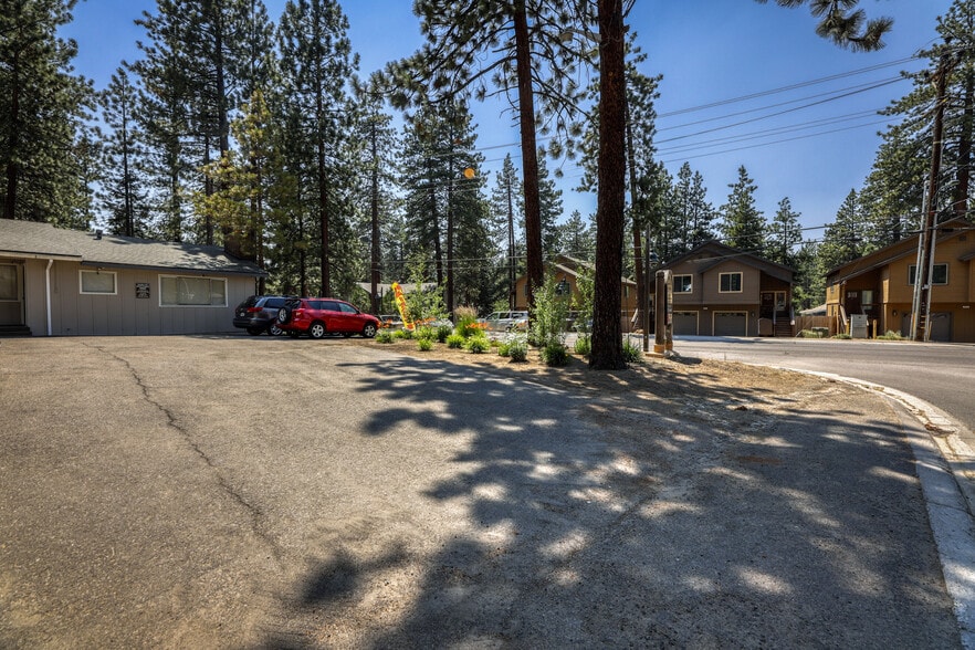 More Photos Of 3816 Pioneer Trl, South Lake Tahoe Office For Sale
