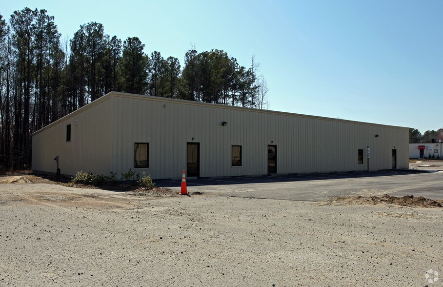 Primary Photo Of 1500 E Club Blvd, Durham Warehouse For Lease
