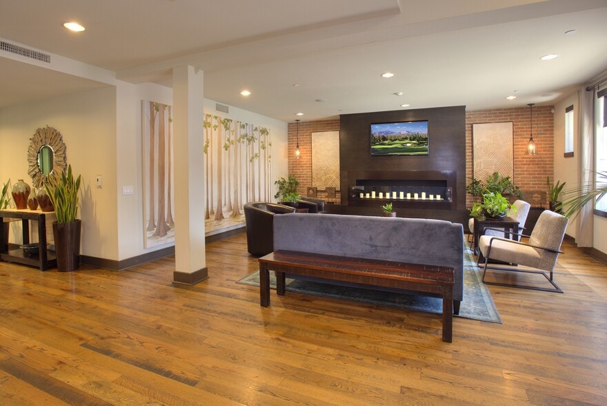 More Photos Of 700 S Myrtle Ave, Monrovia Apartments For Lease