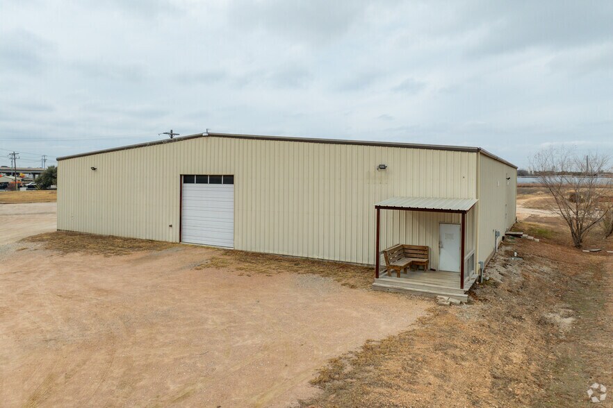 Primary Photo Of , Leander Flex For Sale