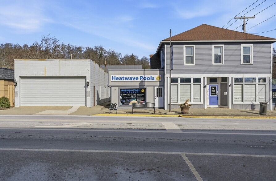 More Photos Of 10 W Franklin St, Bellbrook Storefront Retail Office For Lease