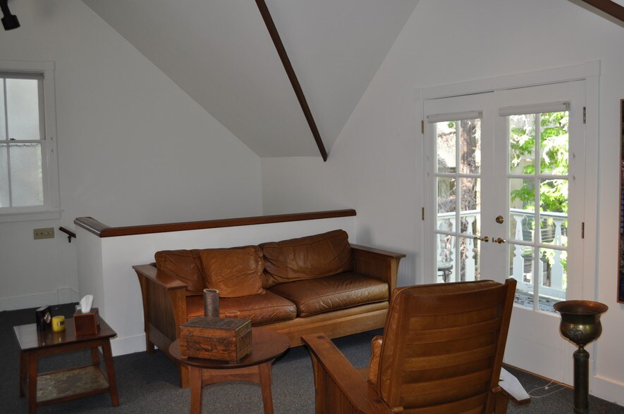 More Photos Of 253-255 S Marengo Ave, Pasadena Office For Sale